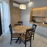 St Wojciech Hill Apartment, Free Parking, Air-conditioning, Self Check-in 24h Apartment