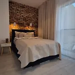 Apartment St Wojciech Hill Apartment, Free Parking, Air-conditioning, Self Check-in 24h