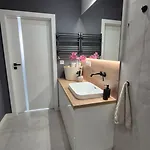 Apartment St Wojciech Hill Apartment, Free Parking, Air-conditioning, Self Check-in 24h *
