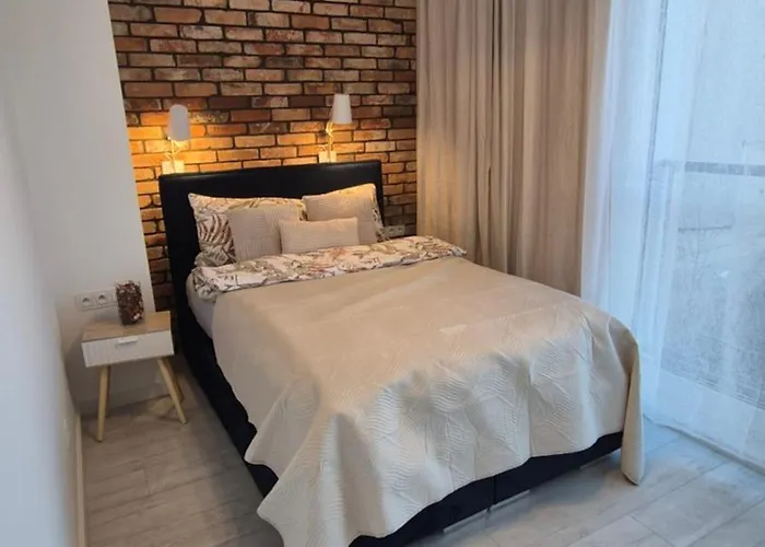 St Wojciech Hill Apartment, Free Parking, Air-conditioning, Self Check-in 24h Apartment Poznan